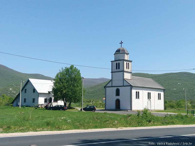 Gracac crkva