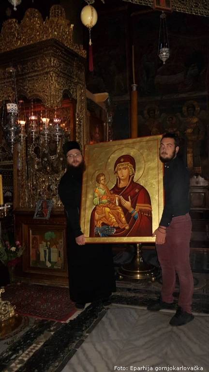ikona bogorodice trojerucice