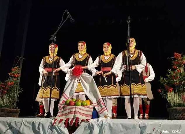 slatina smotra folklora