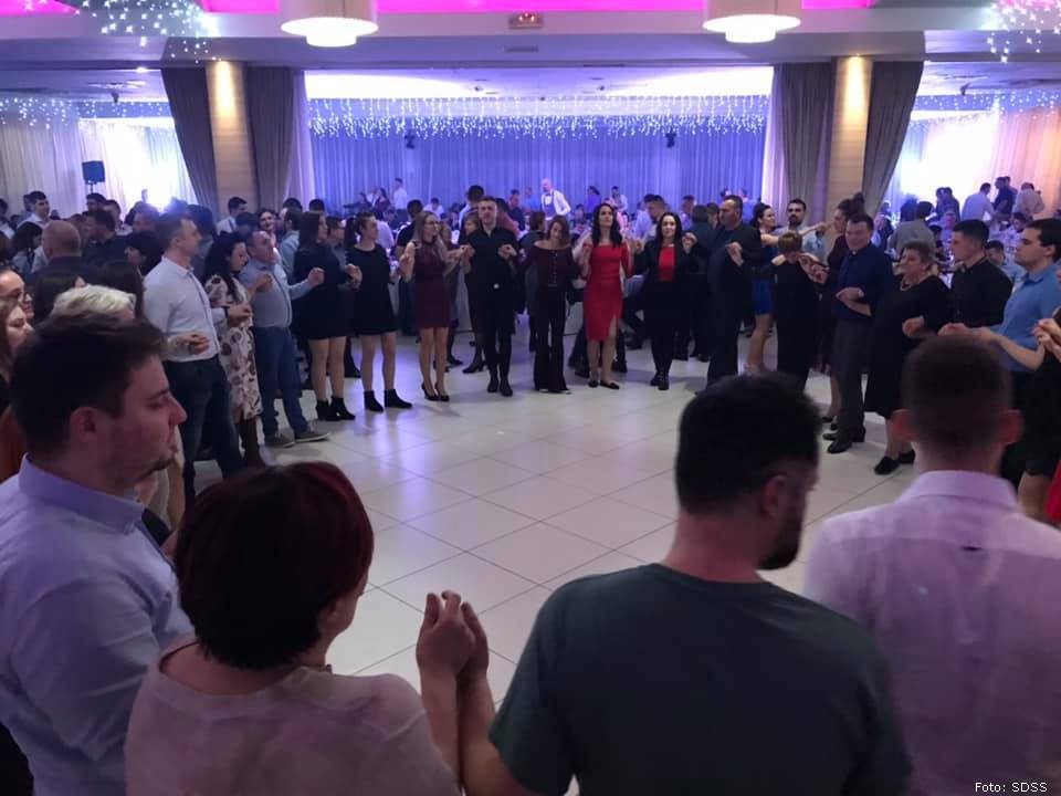 srpsko vece u zg