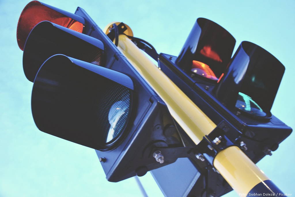 traffic light 1360645 1280