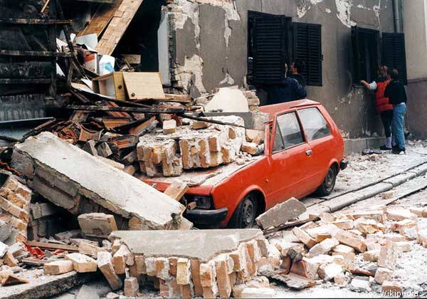 Ilustracija bombardovanje 99