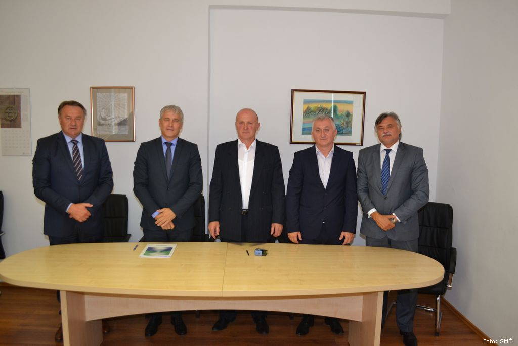 Vodovod Dvor Kozibrod Hrvatska Kostajnica