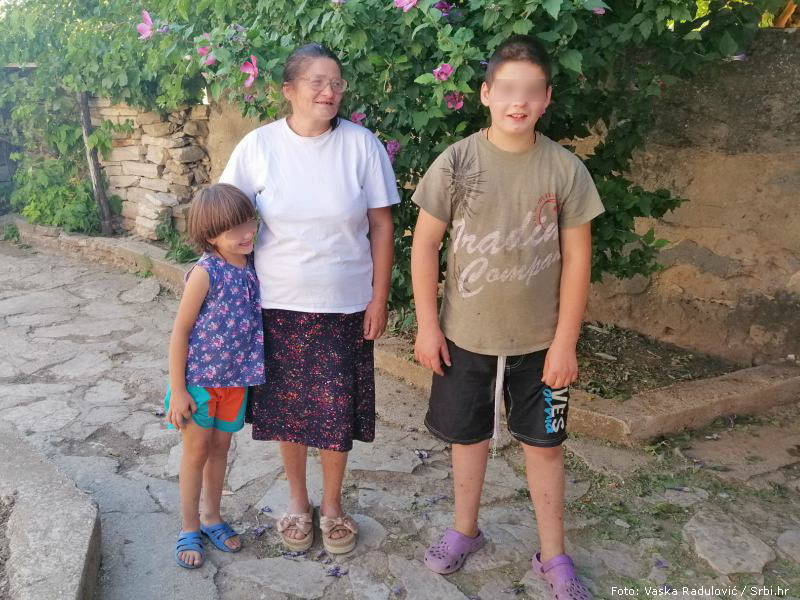 Božica, Biljana i Luka