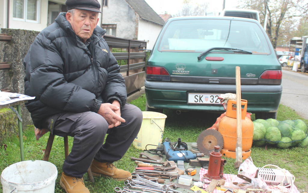 Sretan dan, zaradio sam 150 kuna - Dušan Momić | Foto: Vladimir Jurišić / Portal Novosti dusan momic
