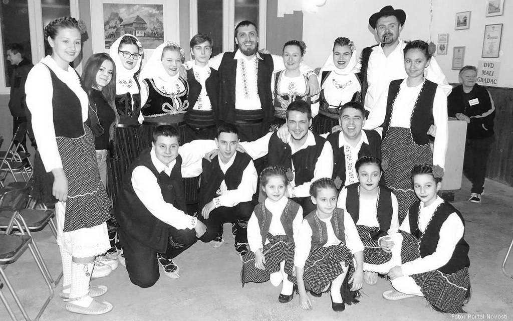 skd prosvjeta mali gradac