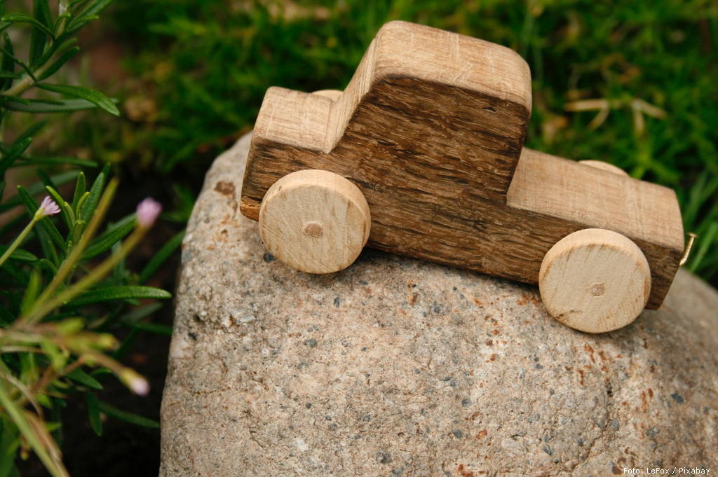 wooden car 1039298 1920