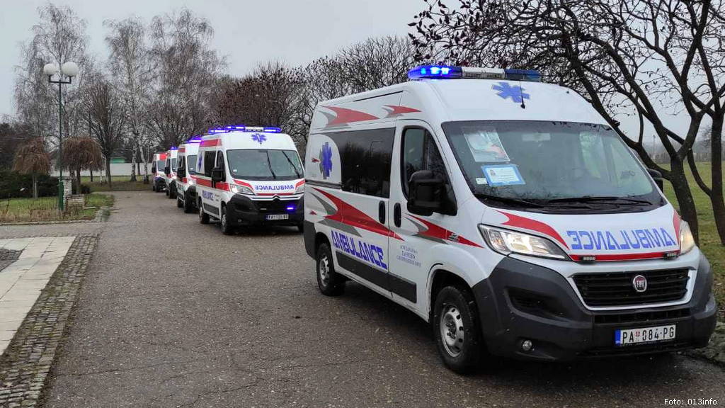 Kolege iz Hitne pomoći ispratile su Peđu na vječni počinak | Foto: 013info.rs