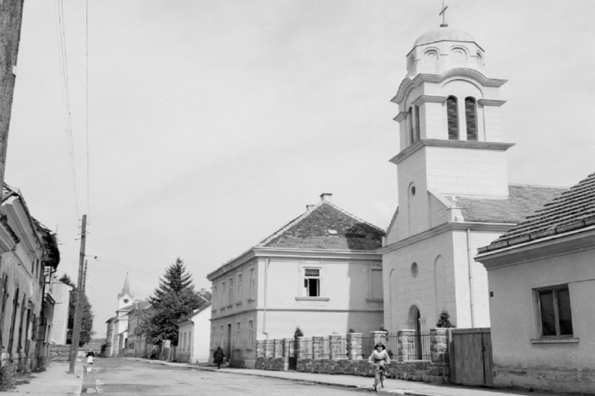 Fotografija nove pravoslavne crkve u Glini 1963.