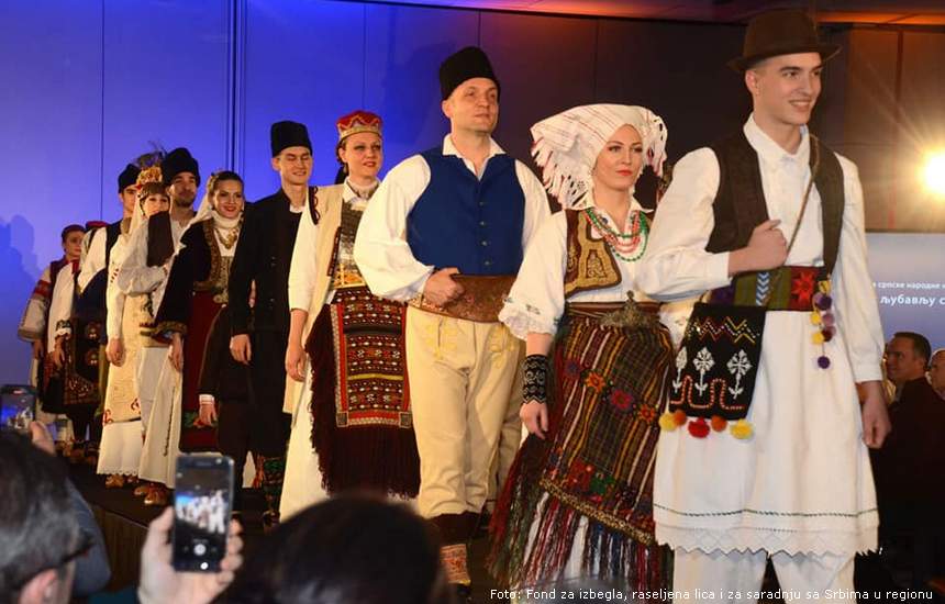 revija srpske narodne nosnje