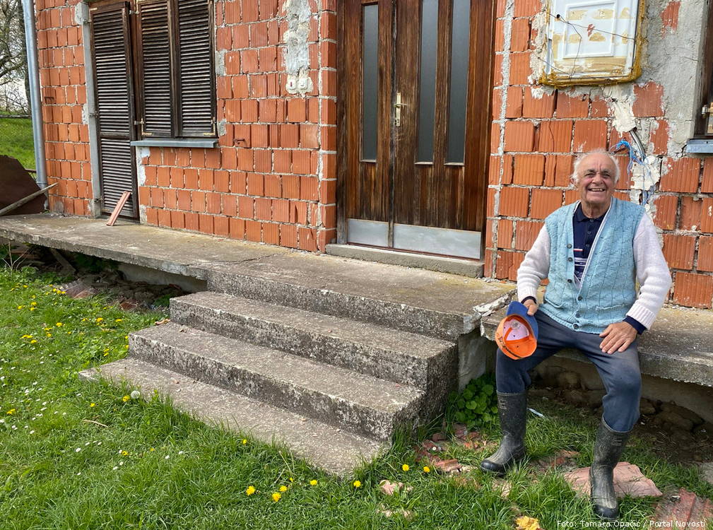 Ispečem malo rakijice i baš me briga za čitav svijet – Đuro Košpenda | Foto: Tamara Opačić / Portal Novosti Kospenda