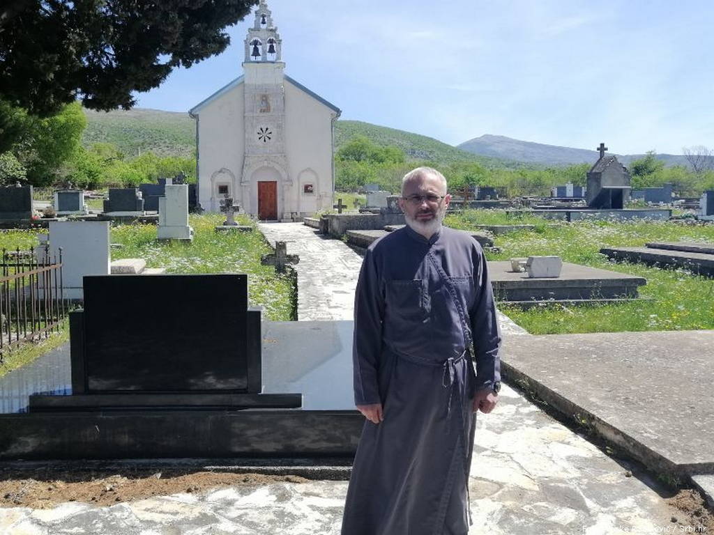 Sveštenik Dušan Vuković