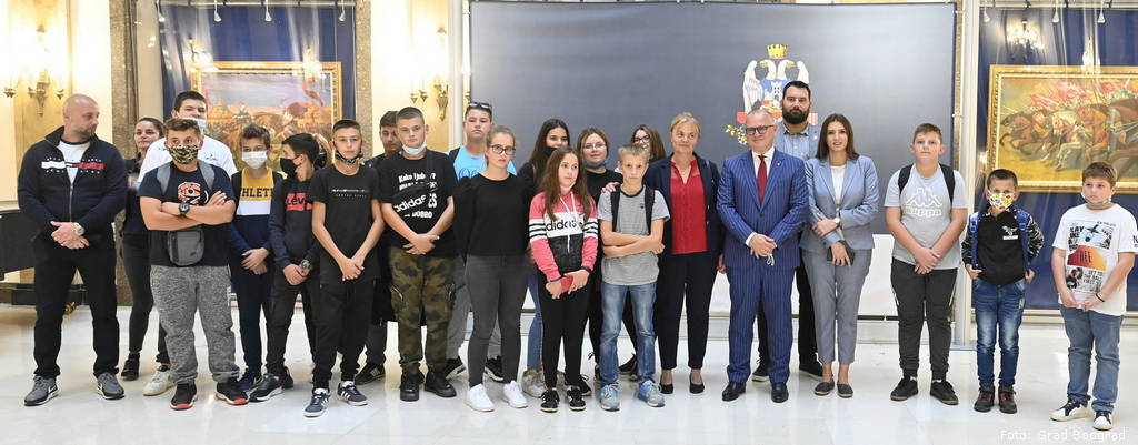 Djeca iz Gline u posjeti Gradu Beogradu u Sanjinoj organizaciji