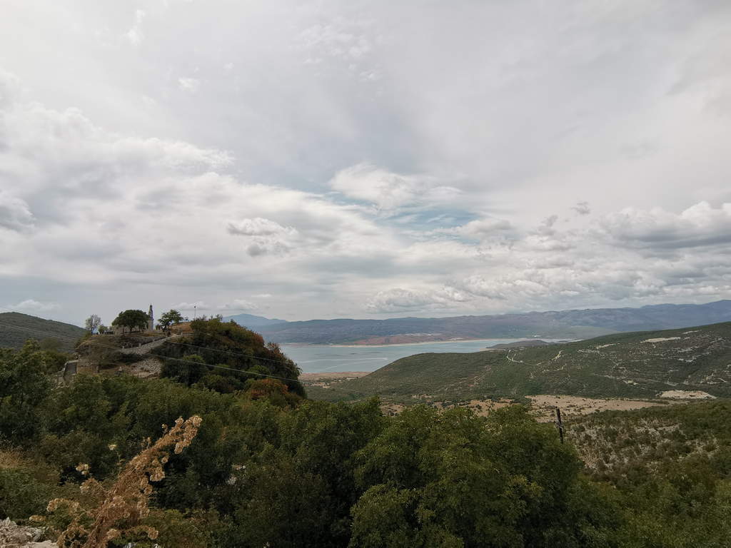 Pogled na Bilećko jezero