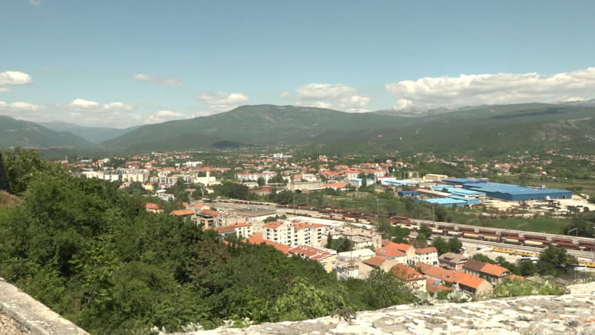 KNIN 1