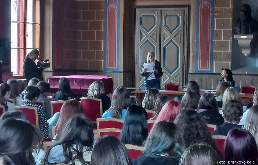 Dragica Stojanovic u Karlovackoj gimnaziji 2