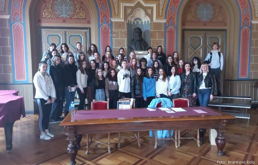 Dragica Stojanovic u Karlovackoj gimnaziji 3