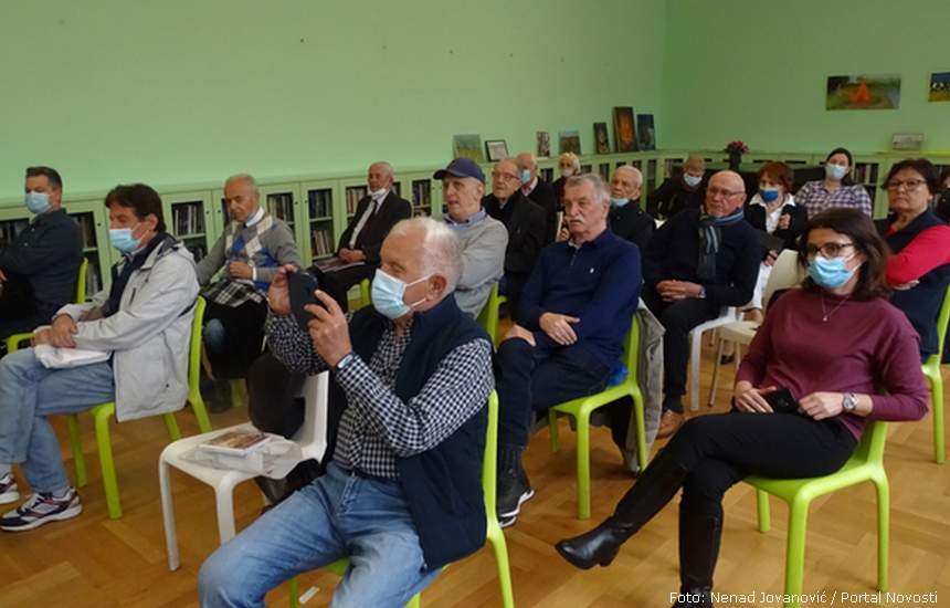 U "Prosvjeti" se tražila stolica viška | Foto: Nenad Jovanović