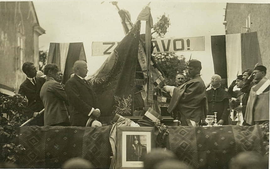 Gospic - razviće sokolskog barjaka 8.6.1930.