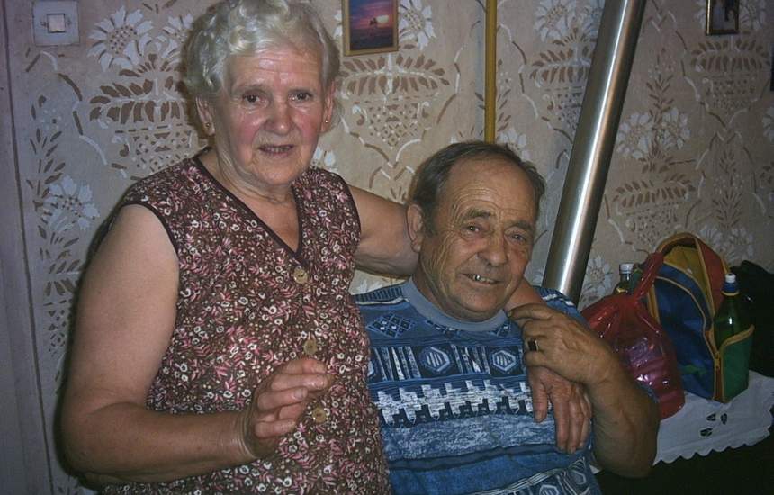 Baba Ruža sa svojim mužem Jašom