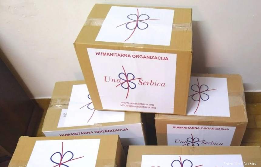 S ljubavlju i pažnjom odabrali, spakovali i uputili pomoć malim banijskim borcima mama Željke