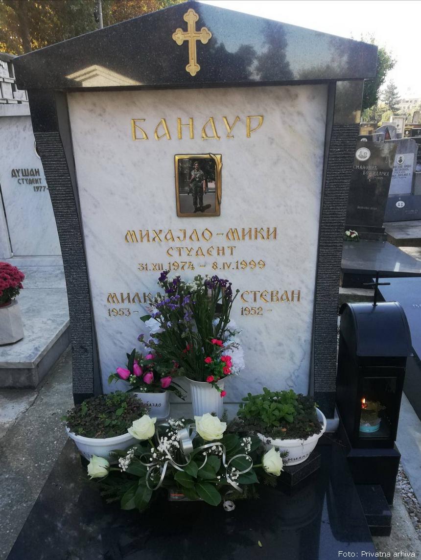 mihajlo bandur spomenik