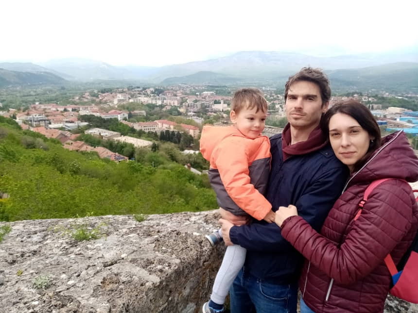 Fotografija za uspomenu na Knin sa vidikovca Kninske tvrđave