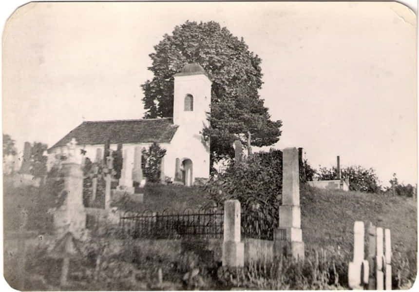 Kapela sv. Đurđa na pravoslavnom groblju u Glini