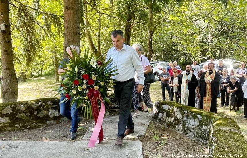 Polaganje vijenaca u mjestu Toranj