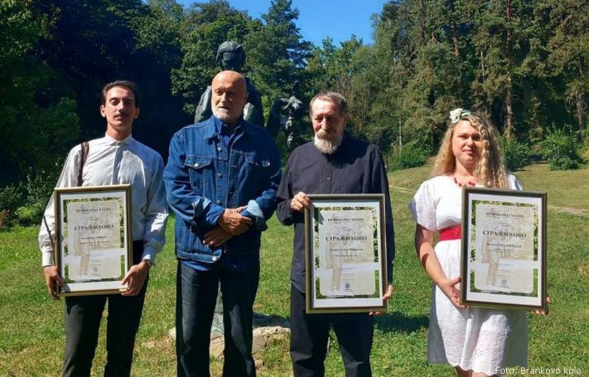 Dobitnici nagrade Stražilovo sa domaćinom na Stražilovu