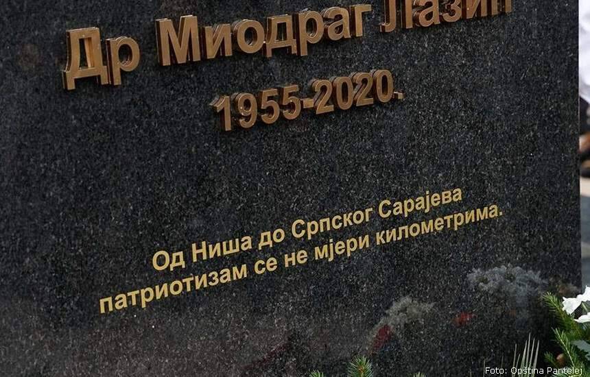 spomenik dr lazicu