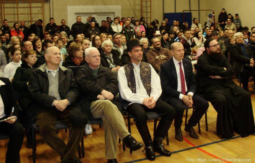 Dvorana u Krnjaku bila je premala da primi sve zainteresirane