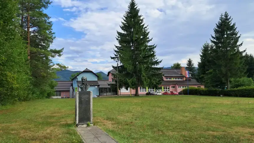 Plaski 3