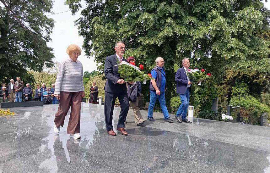 Pomen Glina 15