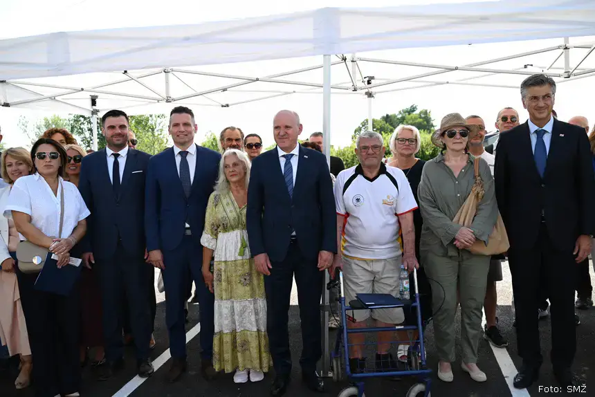 U Sisku i Petrinji uručeni ključevi za 209 novih stanova: U obnovu nakon potresa uloženo pet milijardi evra