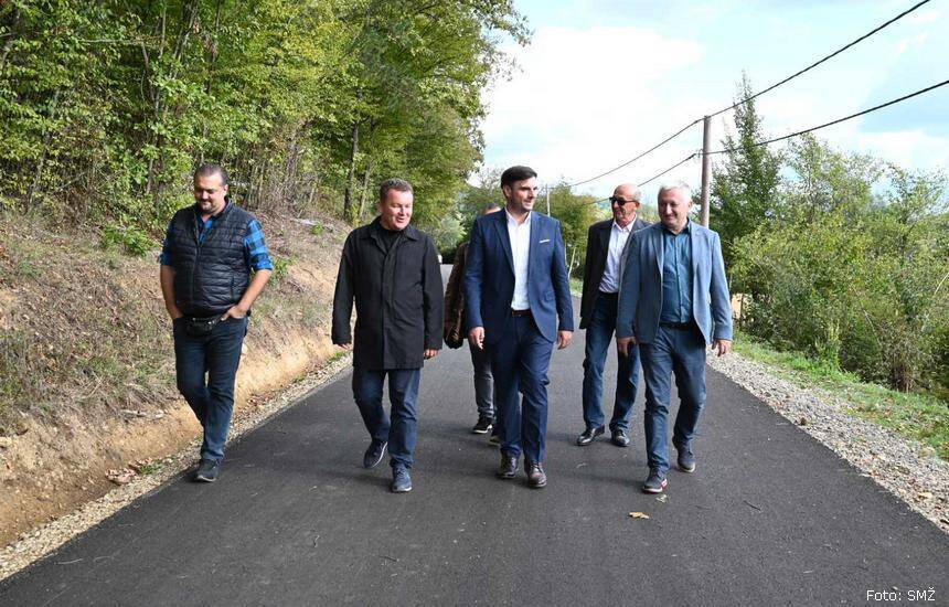 dvor cesta