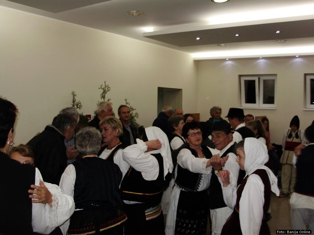 Banijsko_pleteno_kolo_24.jpg