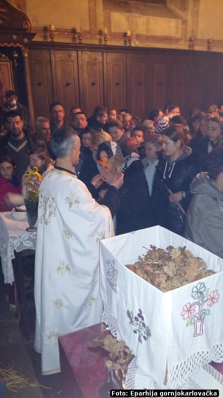 Bozic_u_Dvoru_3.jpg