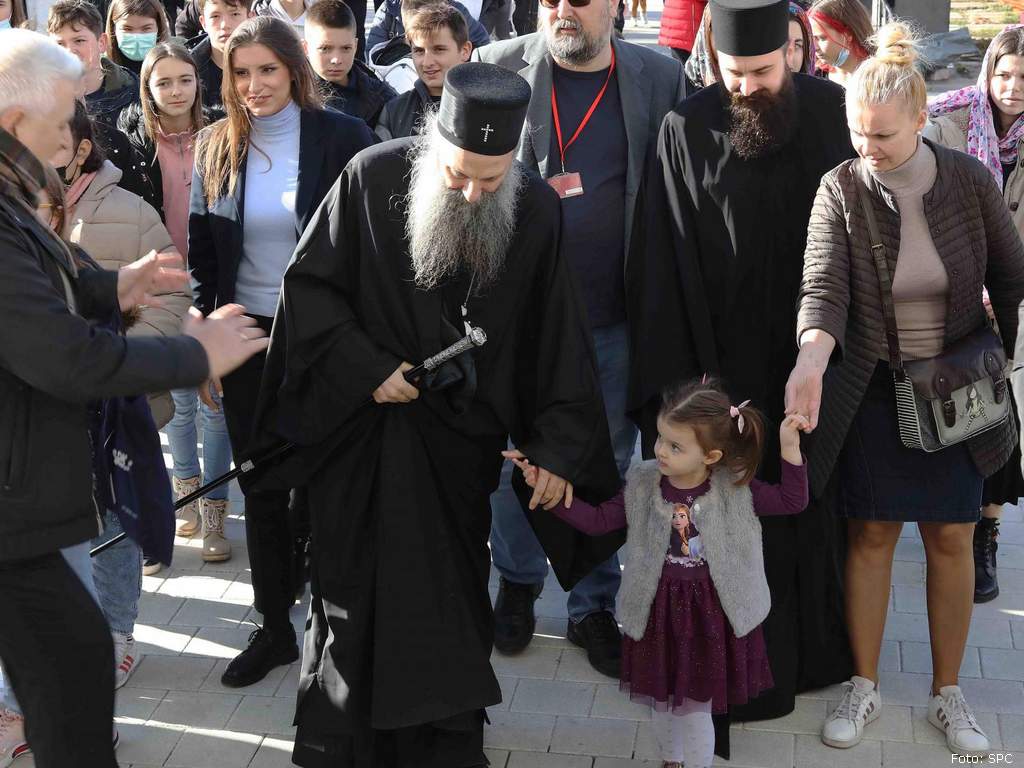 djeca_sa_banije_i_korduna_kod_patrijarha04.jpg
