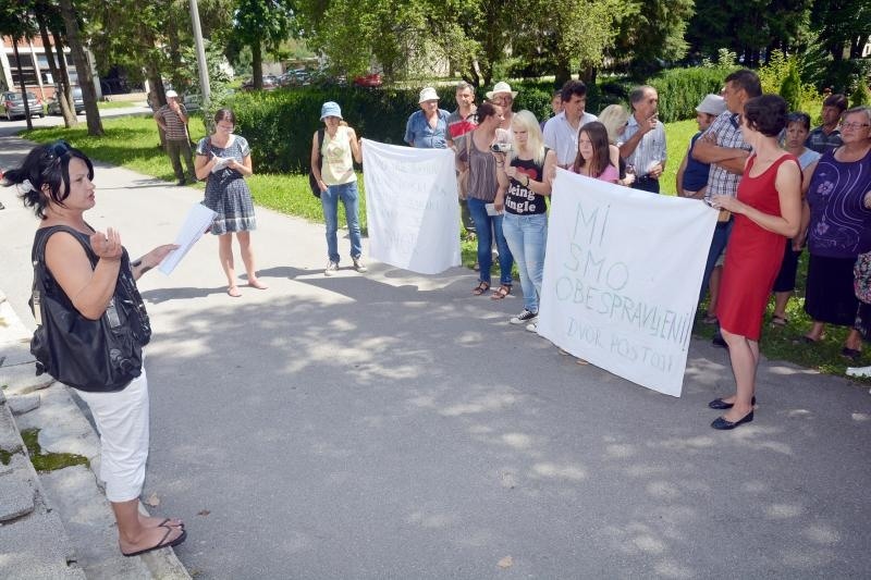 Dvor_Protest_02.jpg