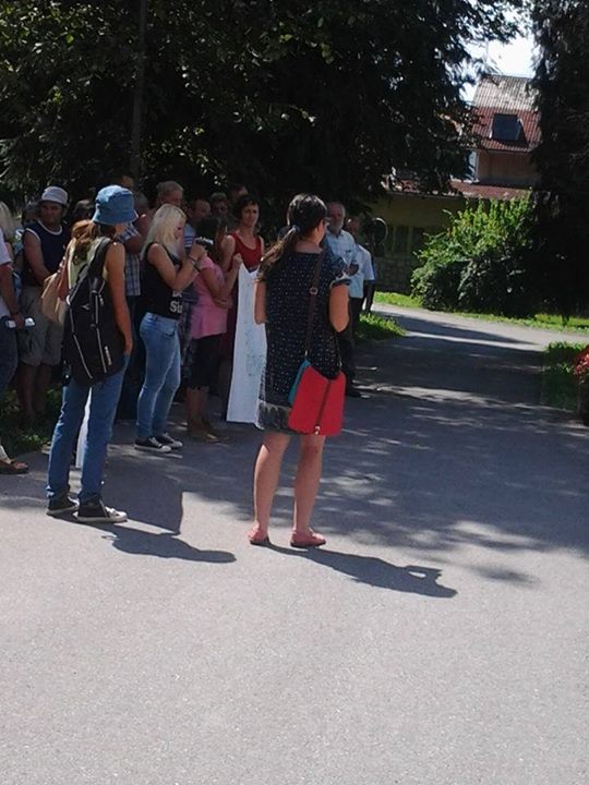 Dvor_Protest_04.jpg