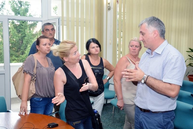 Dvor_Protest_11.jpg