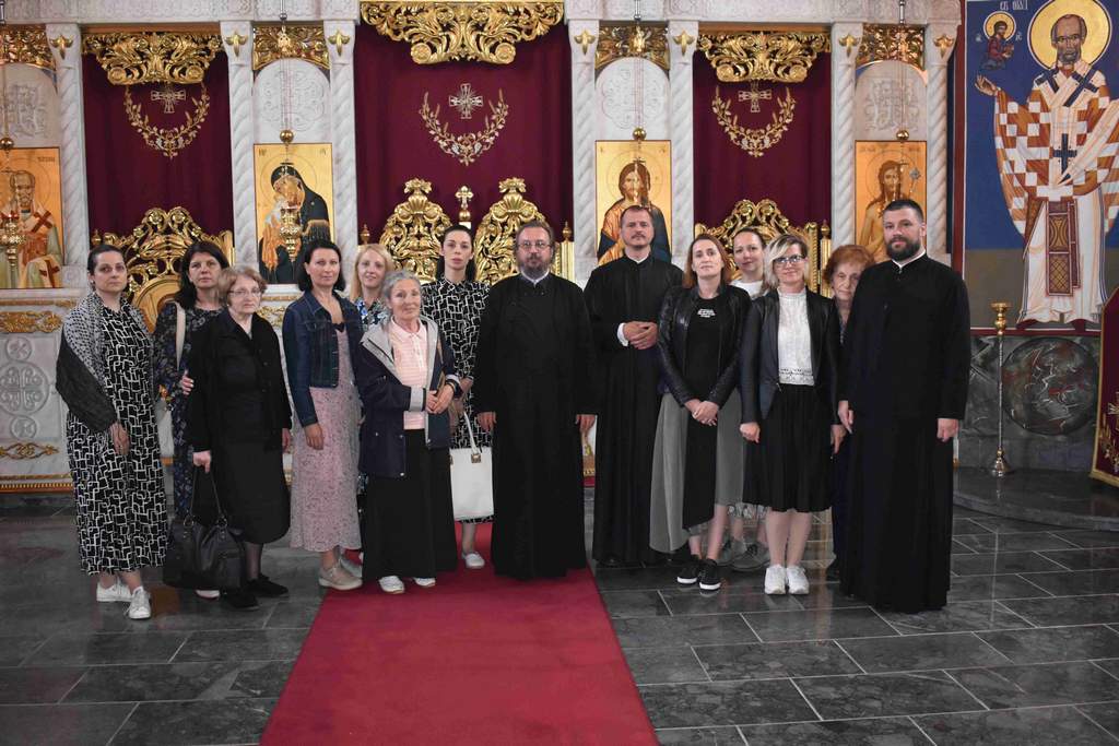 Kolo_srpskih_sestara_12.jpg