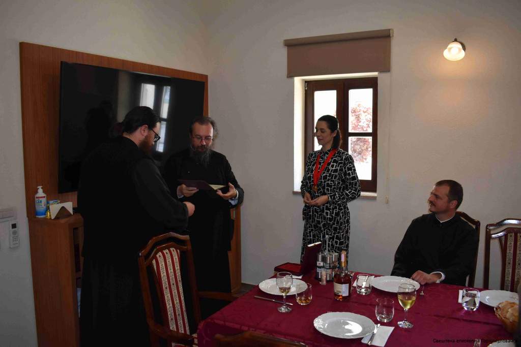 Kolo_srpskih_sestara_13.jpg