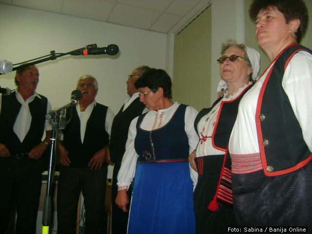 Knjizevno_vece_u_Dvoru_3.jpg