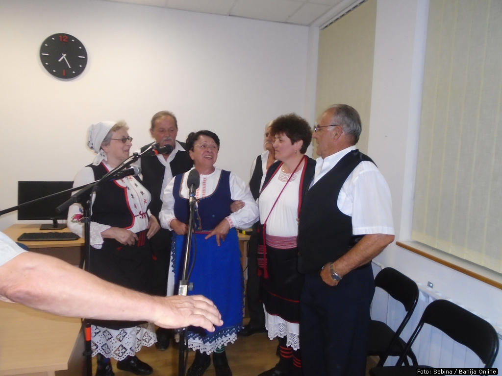 Knjizevno_vece_u_Dvoru_39.jpg