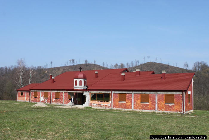 Arhijerejska_Liturgija_u_manastiru_Komogovina_15.jpg