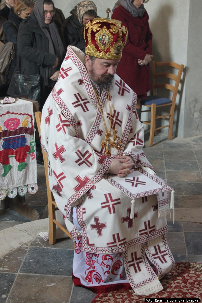 Arhijerejska_Liturgija_u_manastiru_Komogovina_2.jpg