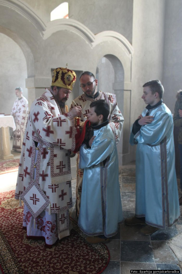 Arhijerejska_Liturgija_u_manastiru_Komogovina_8.jpg