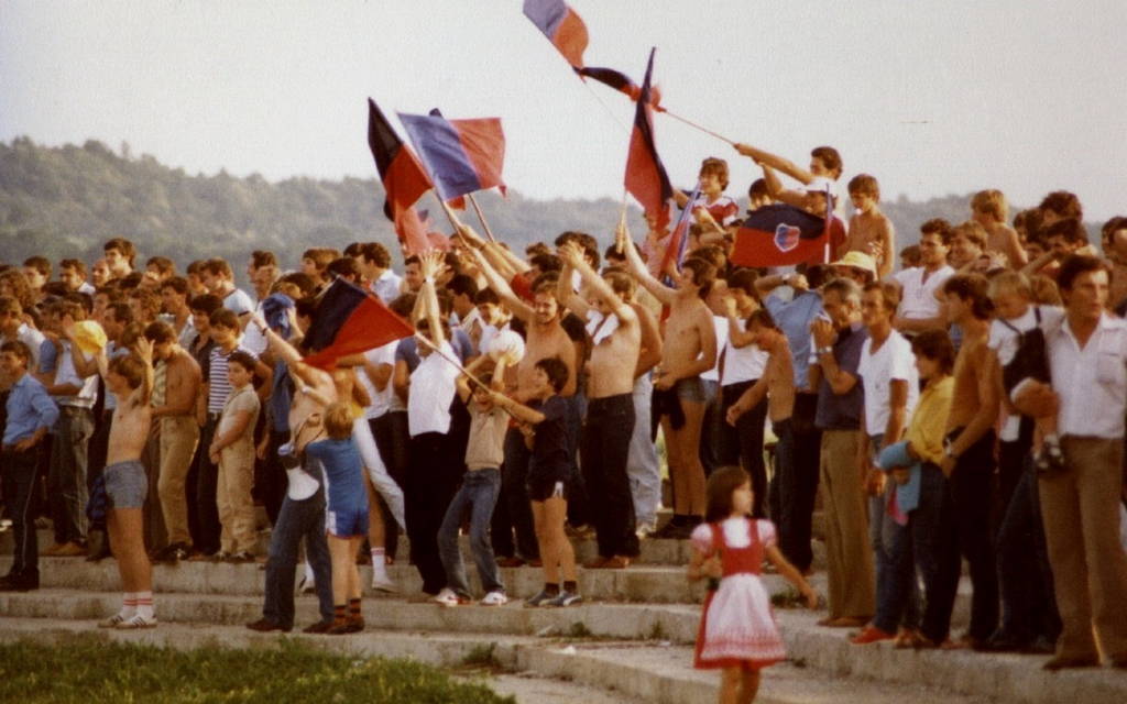 Navijači Banije u Glini 28. 6. 1981. | Foto: Igor Mrkalj